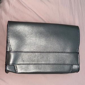 Summer & Rose cross body bag and/or clutch!